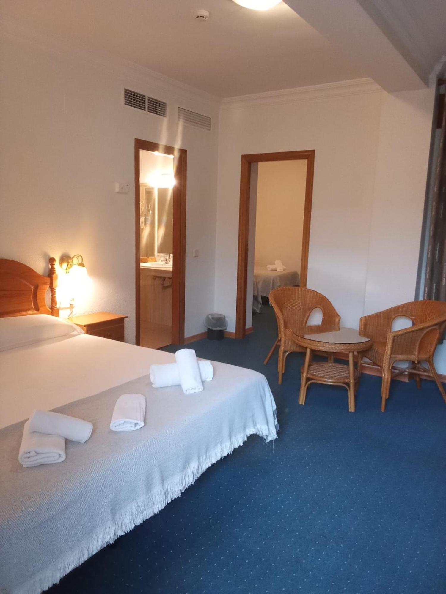 Hotel Mairena Mairena De Alcor Eksteriør billede