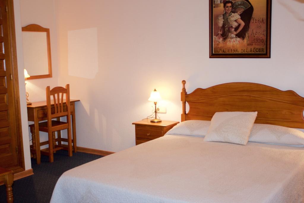 Hotel Mairena Mairena De Alcor Eksteriør billede